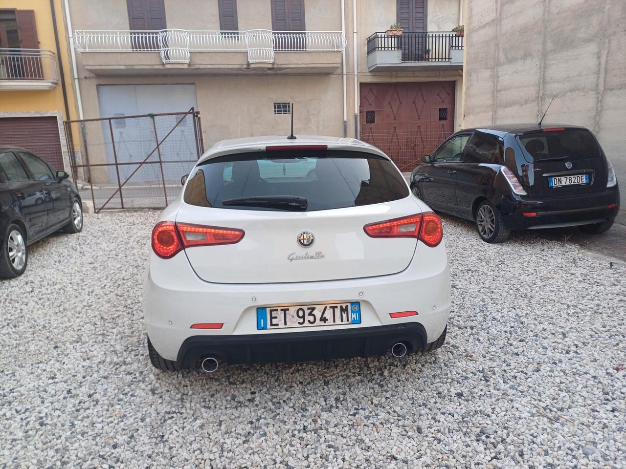 Alfa Romeo Giulietta 1.6 JTDm-2 105 CV Exclusive