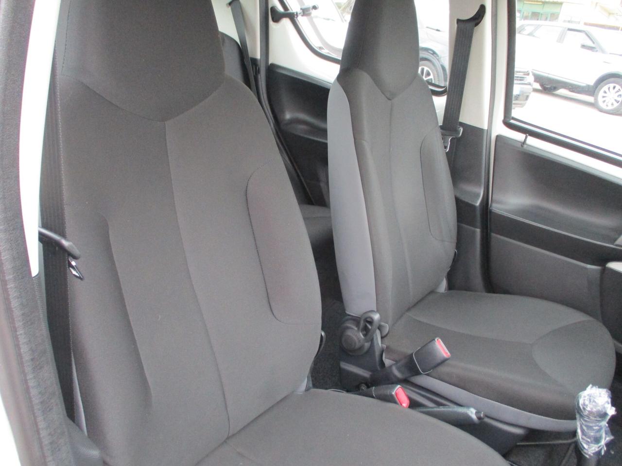 Toyota Aygo 1.0 CONNECT 5 PORTE 88000 KM NAVIGATORE