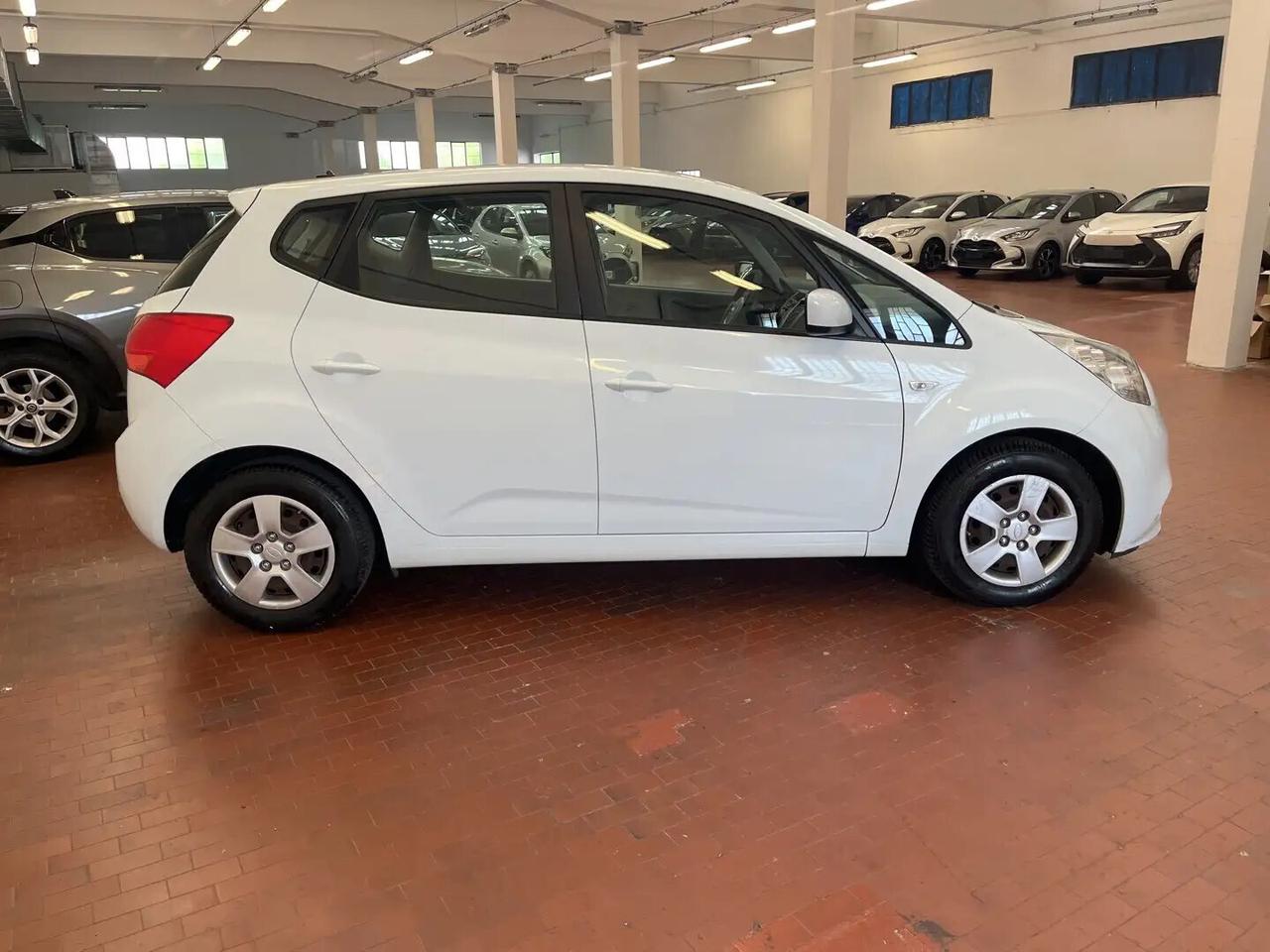 Kia Venga 1.4 CRDi 90CV Cool" BELLA"