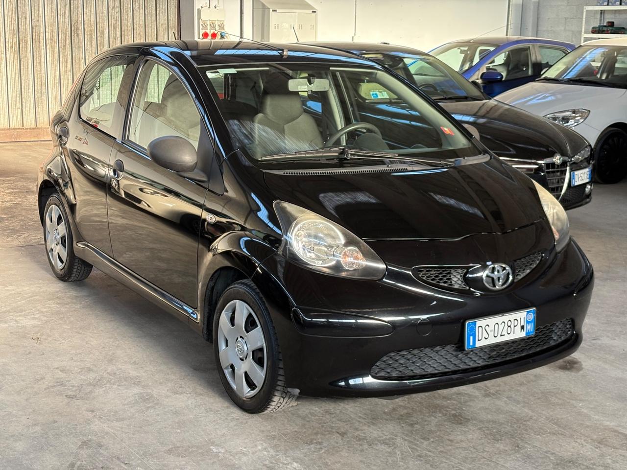 Toyota Aygo 1.0 12V VVT-i 5 porte Now