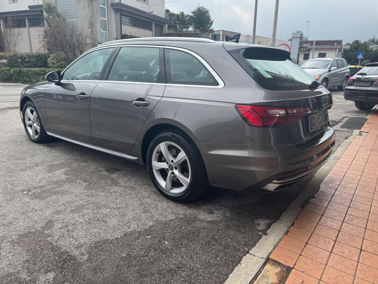 Audi A4 40 TDI S tronic Business