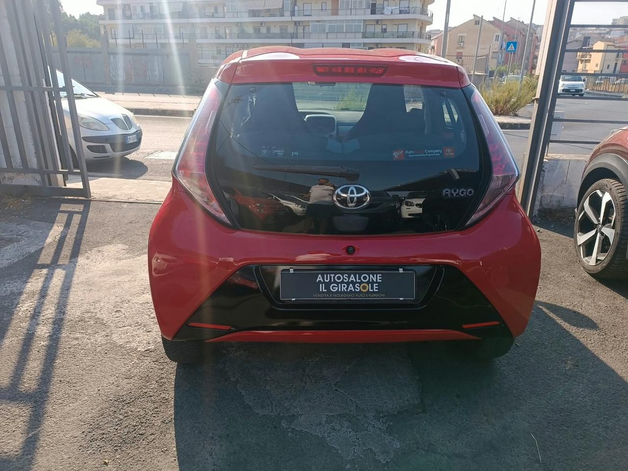Toyota Aygo 1.0 VVT-i 69 CV 5 porte x-clusiv
