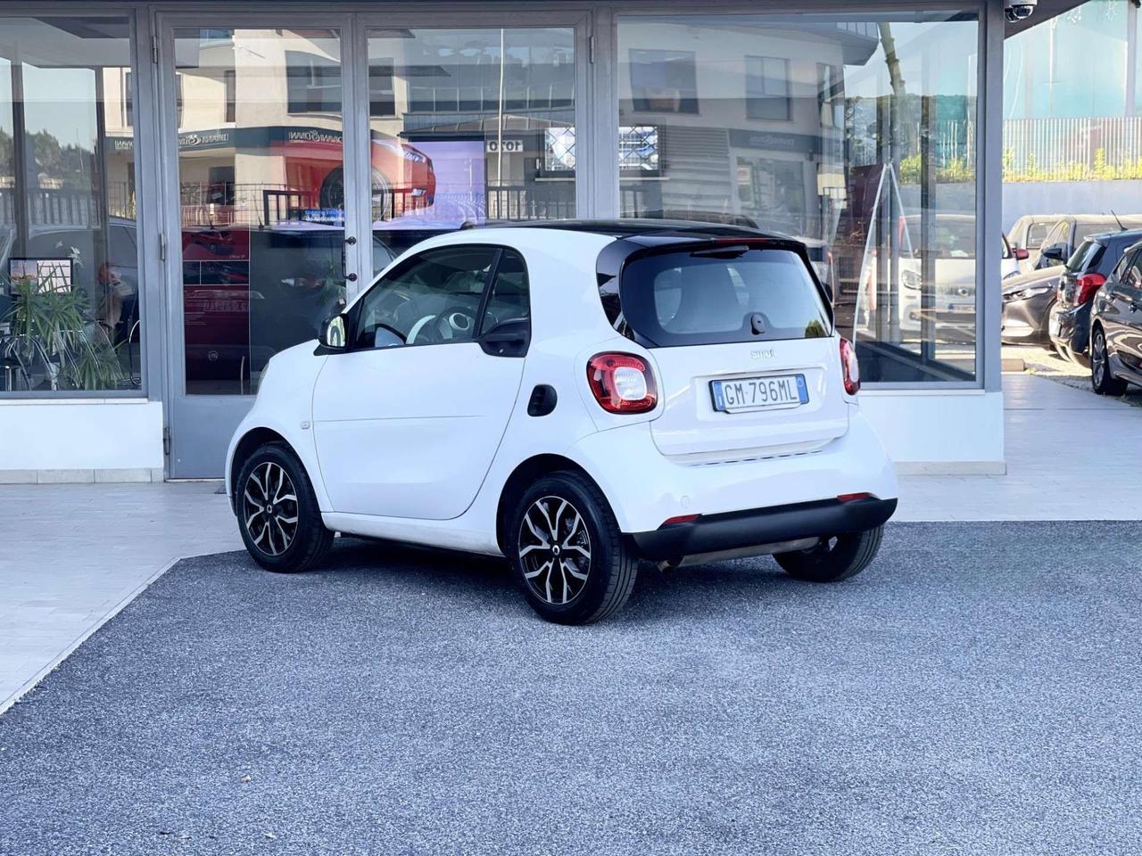 smart forTwo 1.0 Benzina 71CV E6 Automatica Neo - 2019