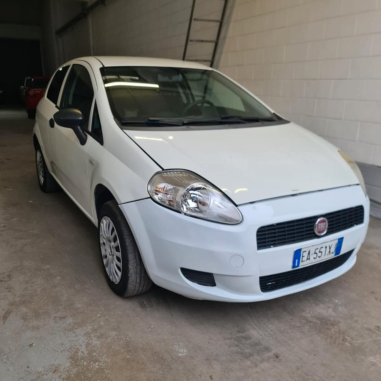 FIAT GRANDE PUNTO VAN 1.4 METANO