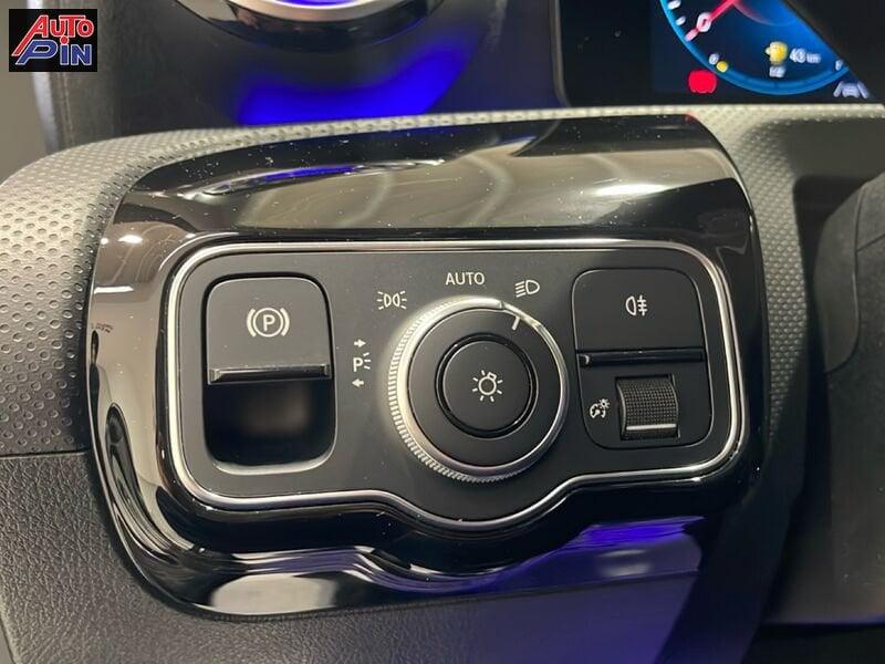 Mercedes-Benz Classe A A 200 d Automatic Premium