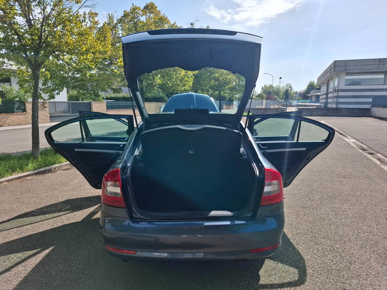 Skoda Octavia 1.6 TDI CR F.AP. Elegance