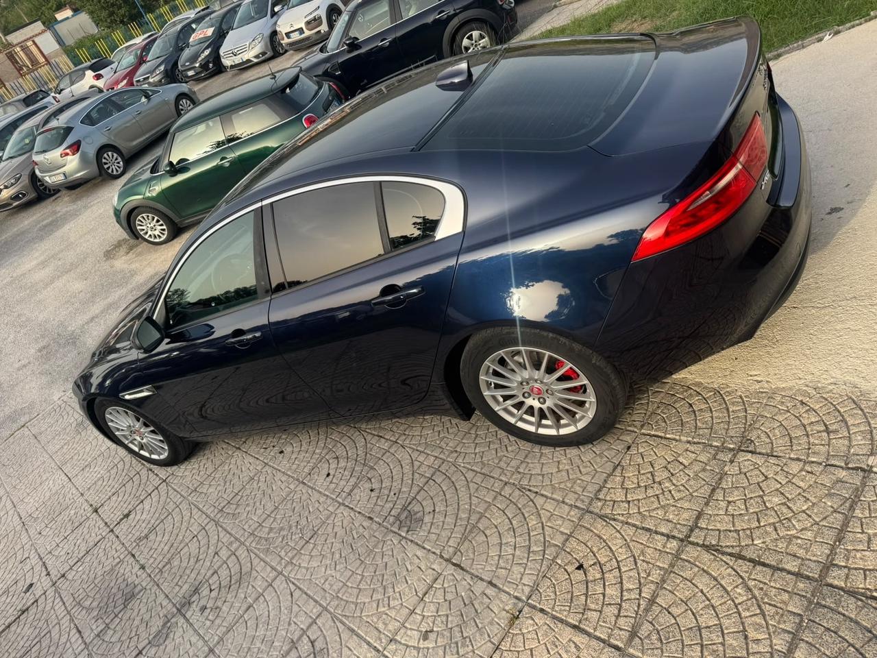 Jaguar XE garantita 12 mesi perfetta