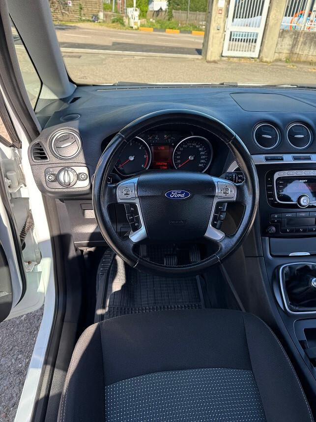 Ford Galaxy 1.6 TDCi 115 CV Start&Stop DPF Business Nav