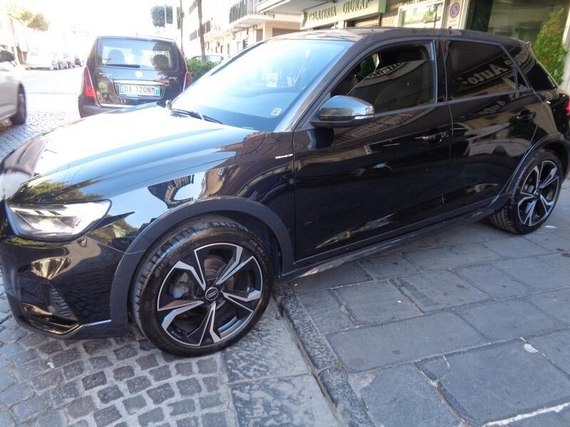 Audi A1 allstreet 30 TFSI S tronic S-Line Interno