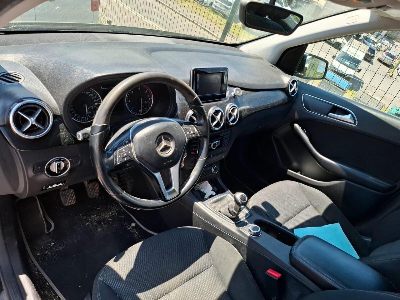Mercedes-benz B 180 B 180 CDI BlueEFFICIENCY Premium