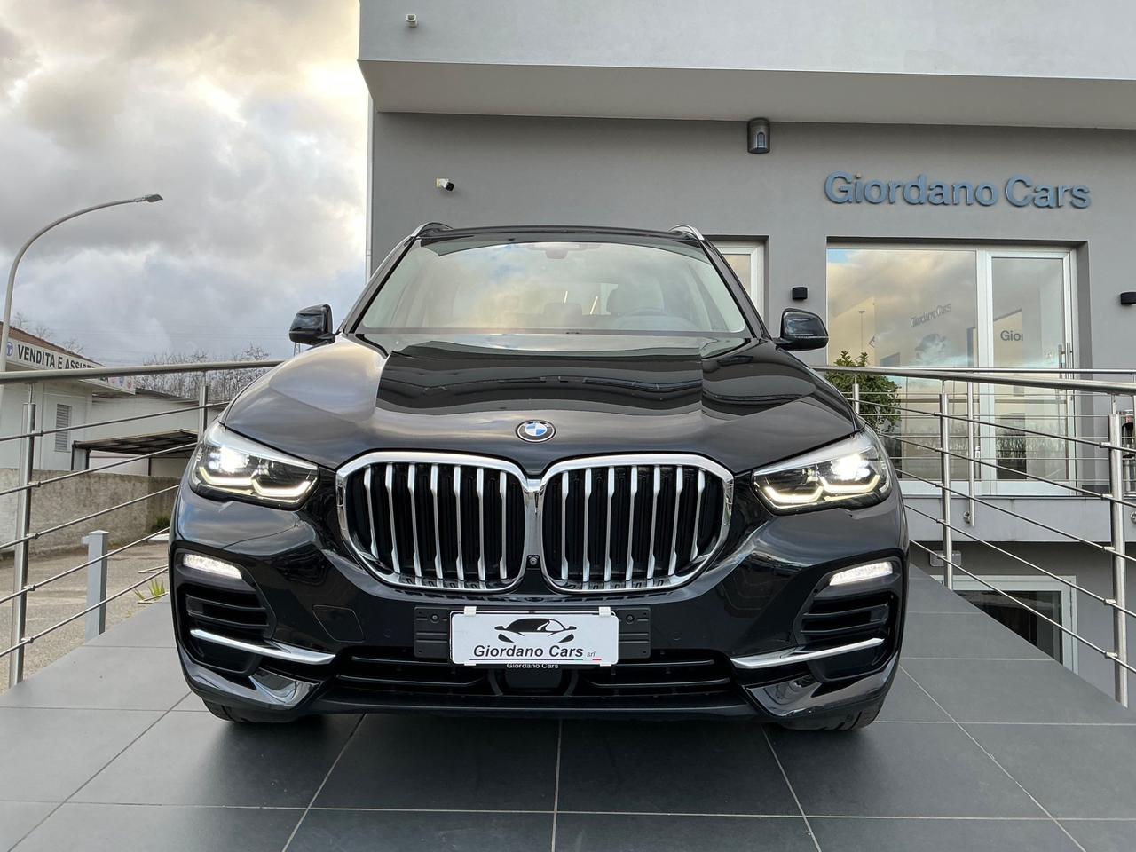 Bmw X5 xDrive30d xLine in garanzia