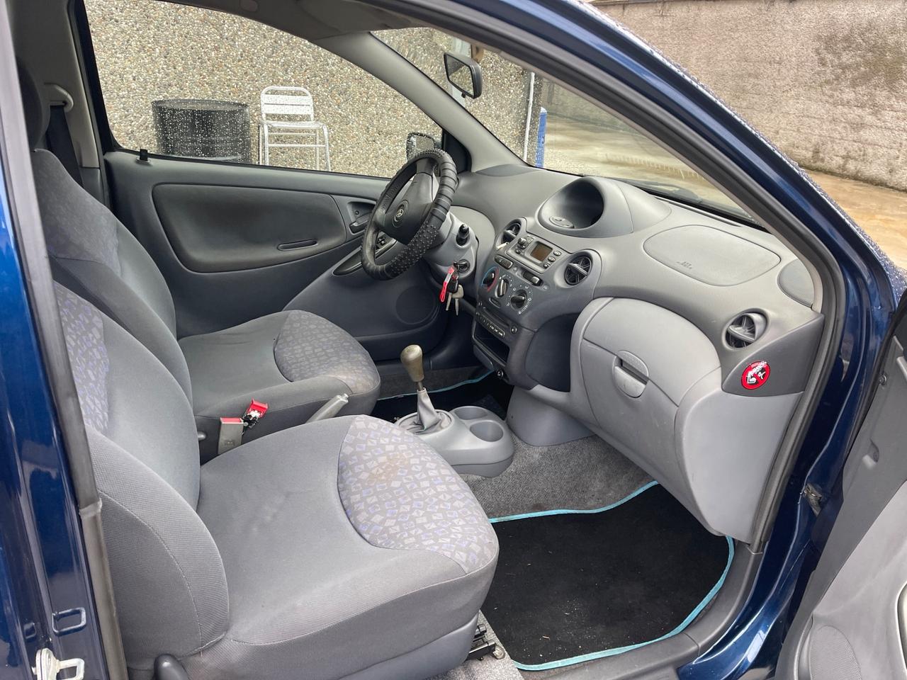 TOYOTA YARIS 1.3i 64KW BENZINA EURO4