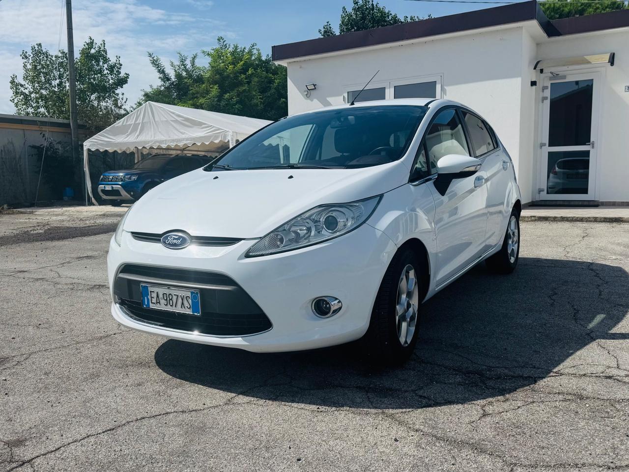 Ford Fiesta 1.4 5 porte Bz.- GPL Titanium