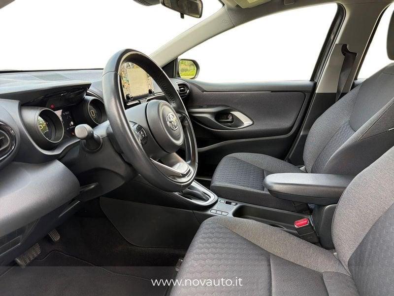 Toyota Yaris Hybrid Trend MY22