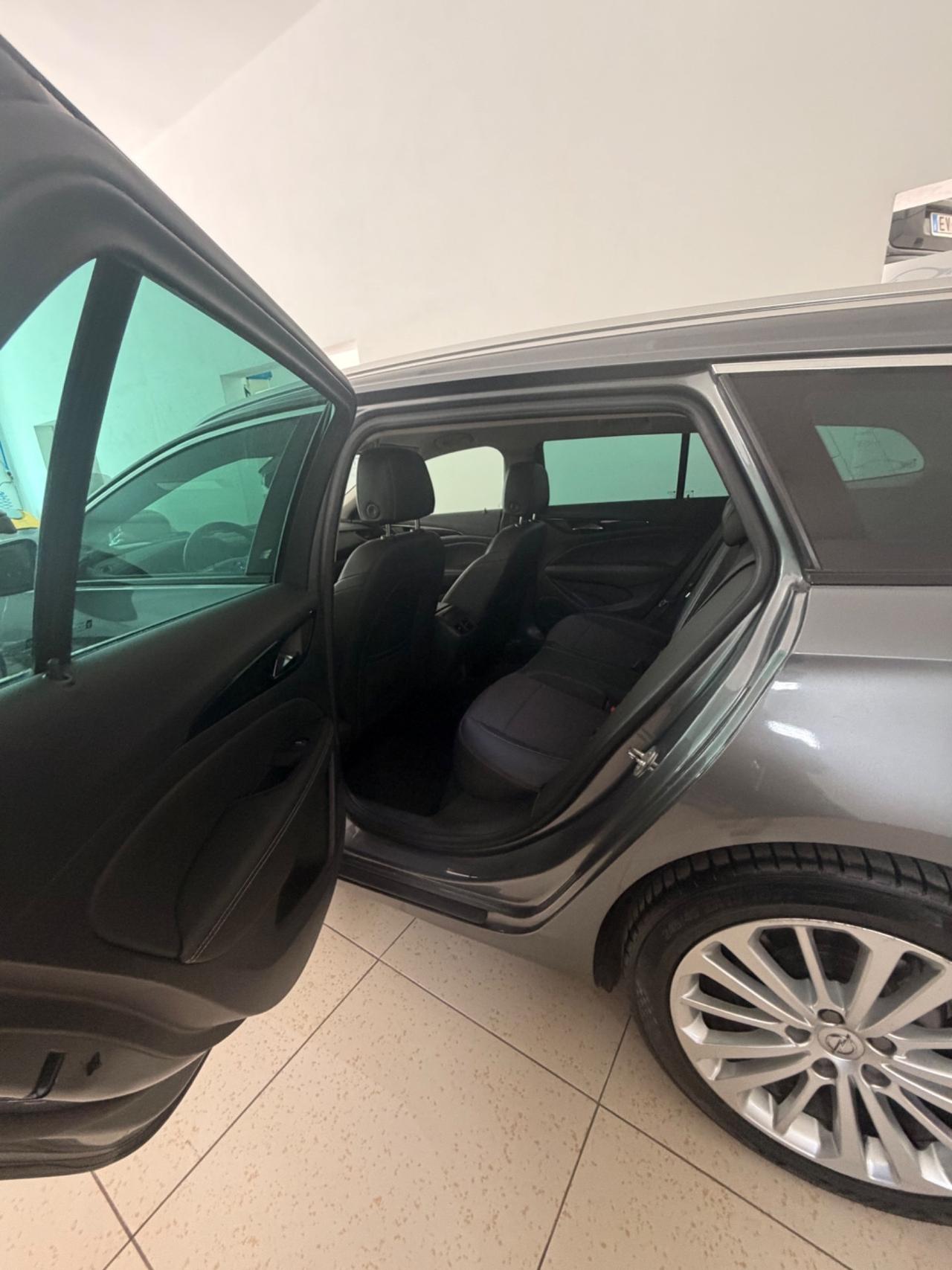 Opel Insignia 1.6 CDTI 136 S&S Sports Tourer Business