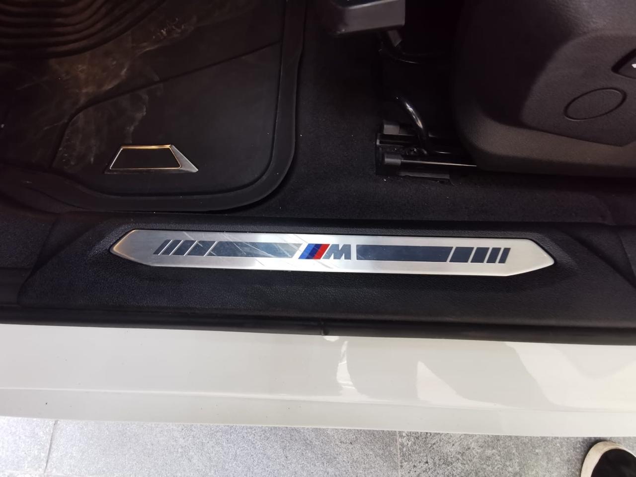 Bmw 118 118d 5p. Msport