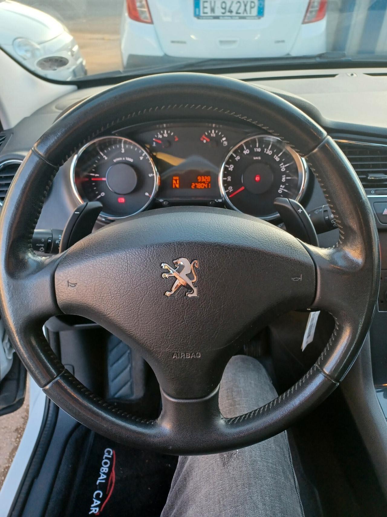 Peugeot 5008 1.6 HDi 115CV Allure 7 POSTI