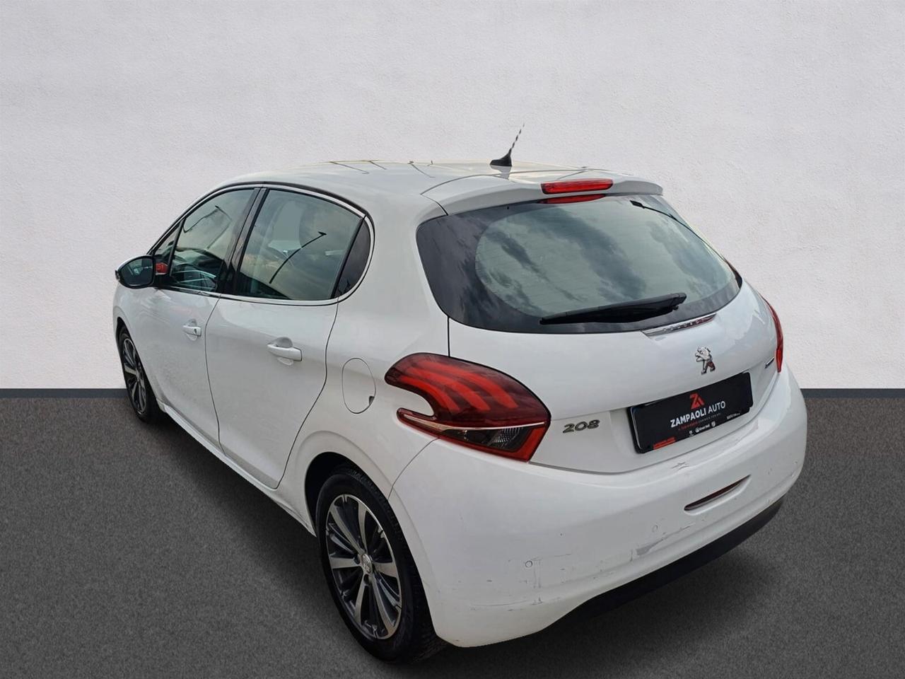 Peugeot 208 PureTech 82 5 porte Allure