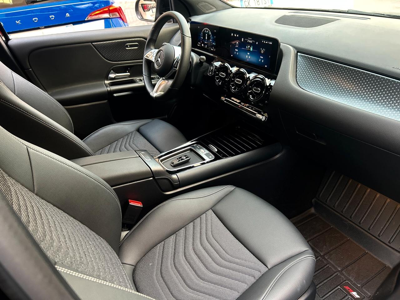 Mercedes-benz GLA 180d Automatic Progressive 2024