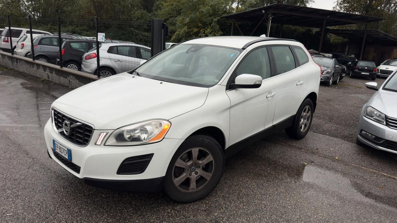 Volvo V60 D4 AWD Geartronic Summum