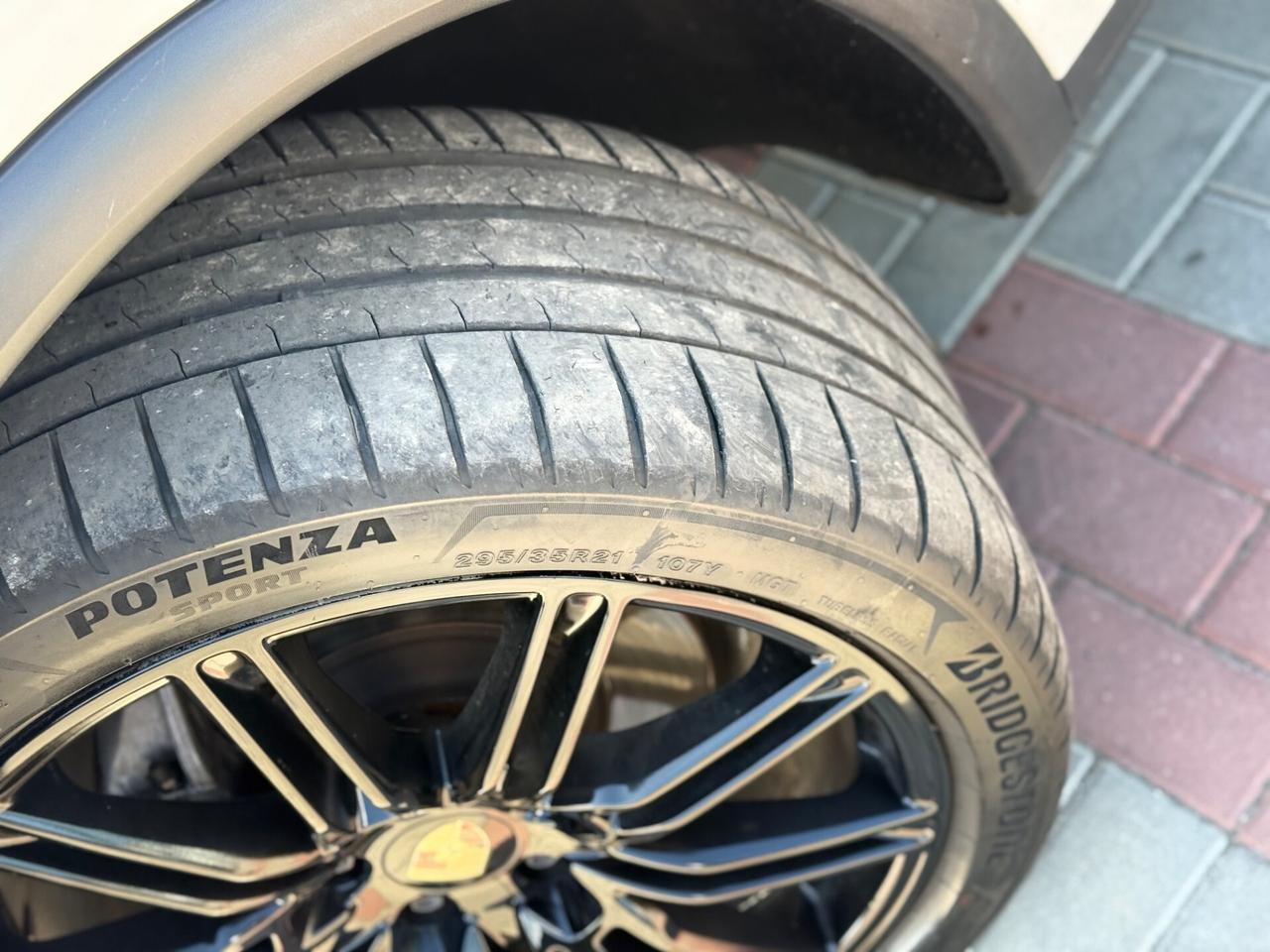 Porsche Cayenne 3.0 Diesel MOTORE CON 120.000 KM FATTURA