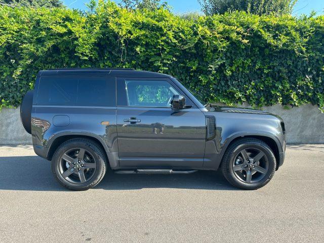 LAND ROVER Defender 90 3.0D I6 AWD Auto HSE