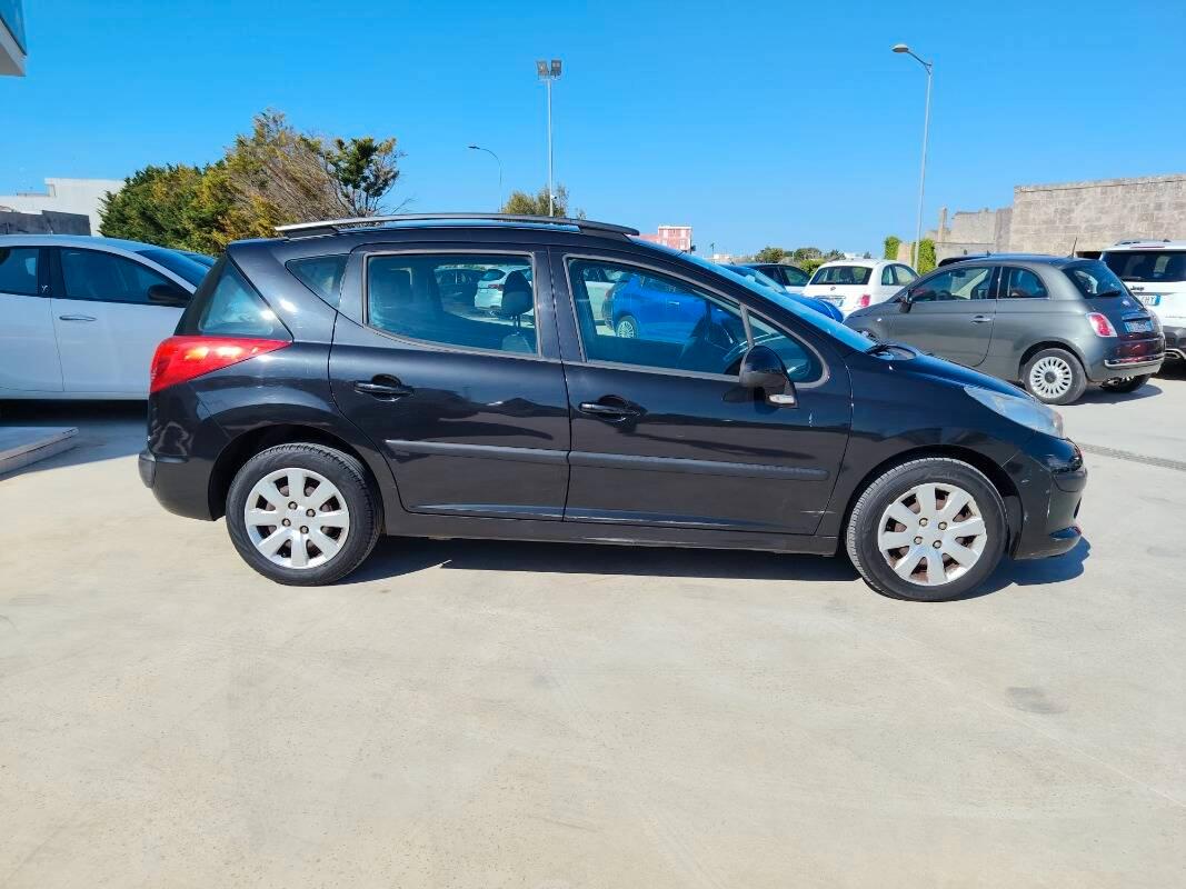 Peugeot 207 Station Wagon 1.6 hdi 16v One-Line