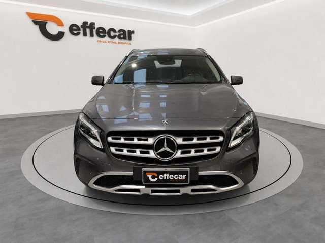 Mercedes-Benz GLA 200 d Automatic 4Matic Business