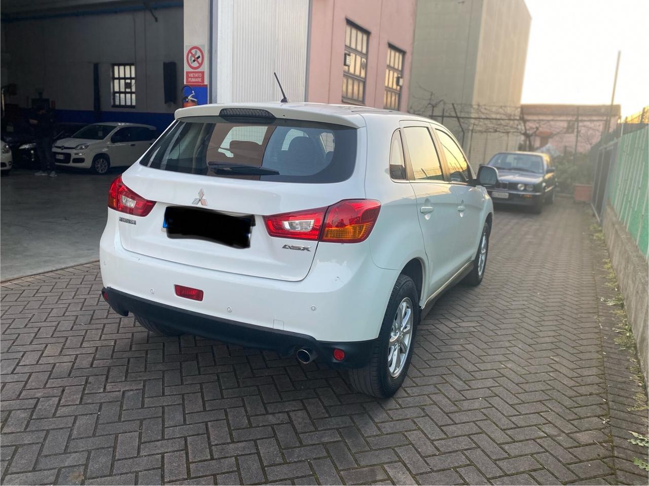 Mitsubishi ASX 1.8 DI-D 2WD