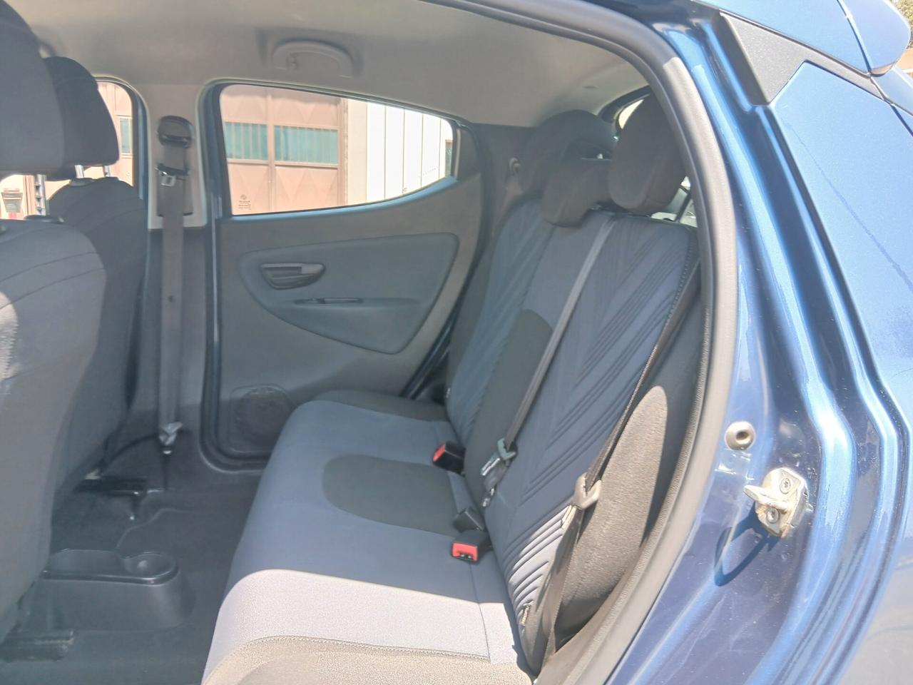 Lancia Ypsilon 1.2 69 CV 5 porte GPL Ecochic Gold