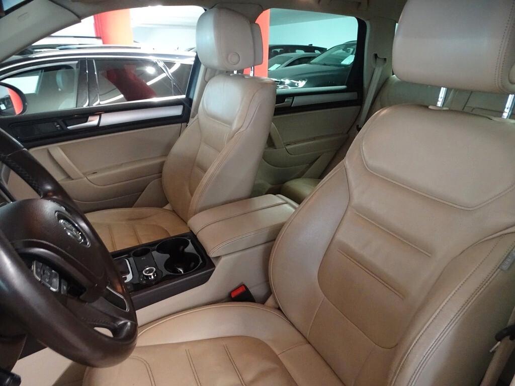 VW Touareg 3.0 TDI 4x4 gancio Alu 20