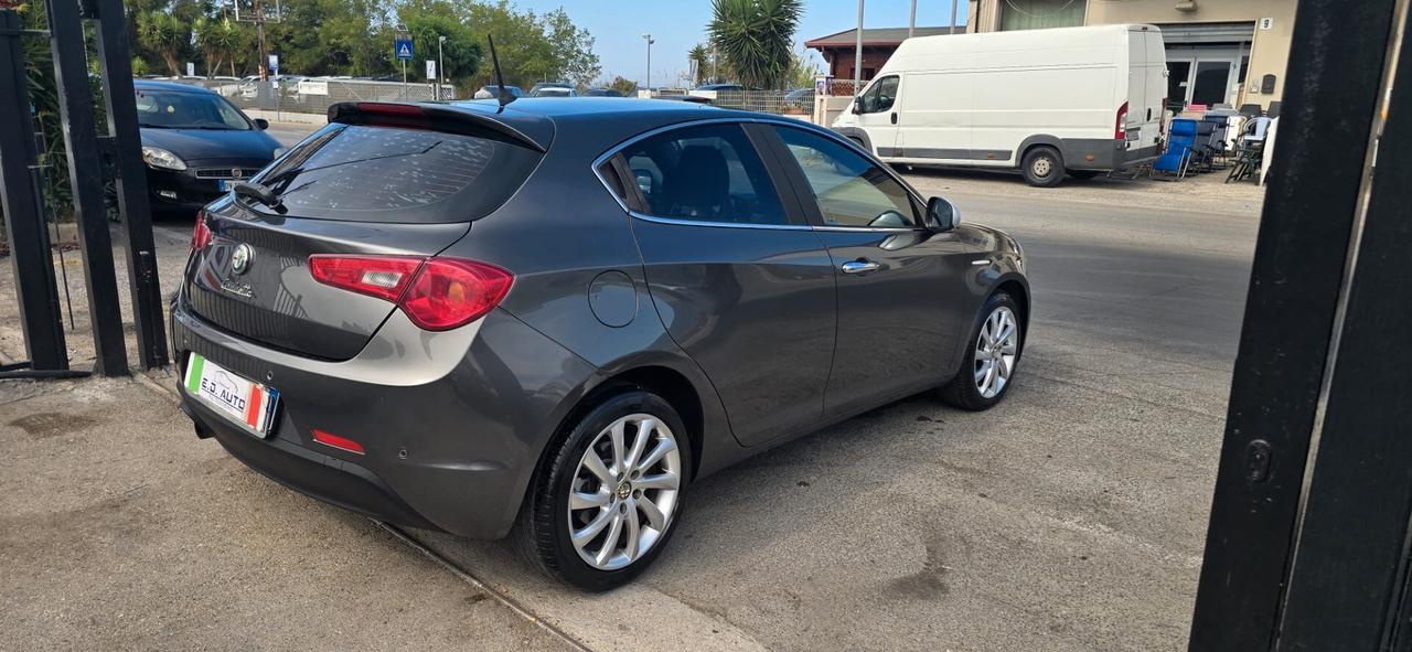 Alfa Romeo Giulietta 1.6 JTDm-2 105 CV Exclusive