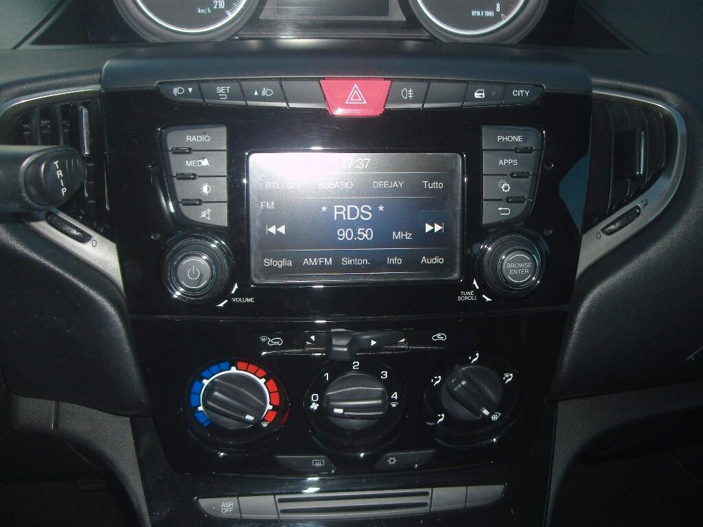 Lancia Ypsilon 1.2 69 CV Gold - 2016