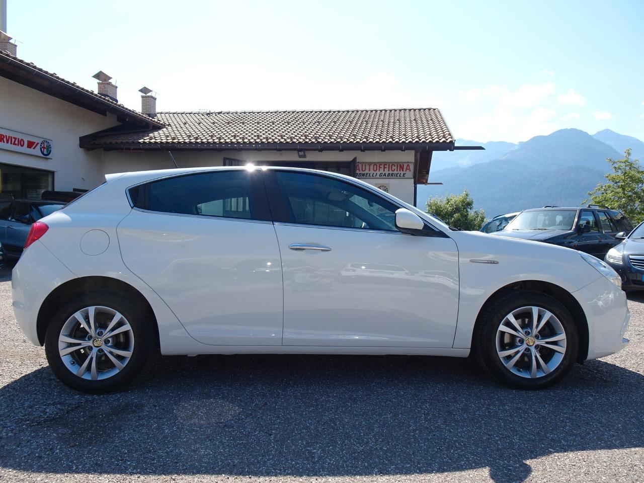 Alfa Romeo Giulietta 1.6 JTDm-2 105 CV Distinctive