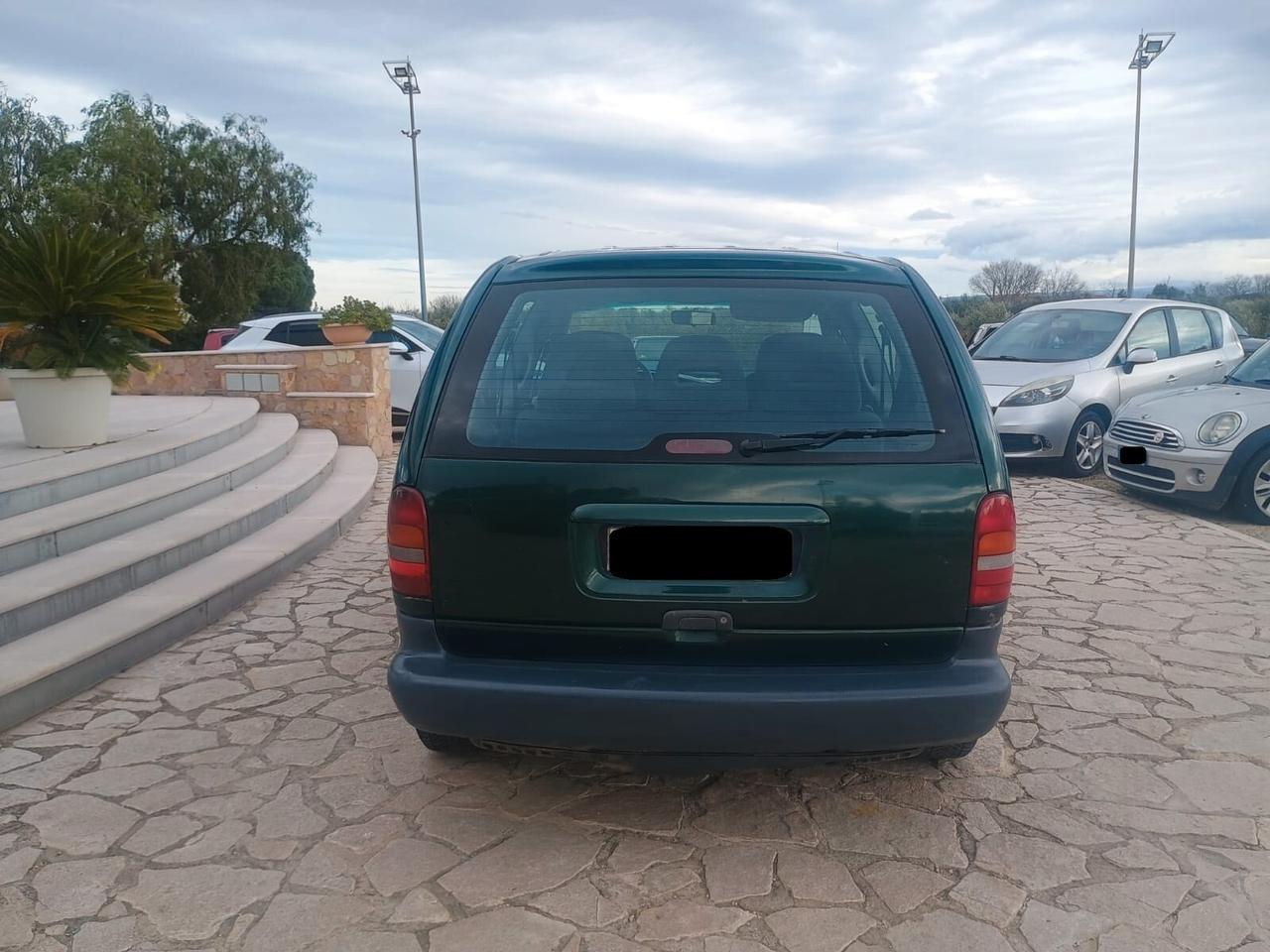 Chrysler Voyager 2.4 16V LE