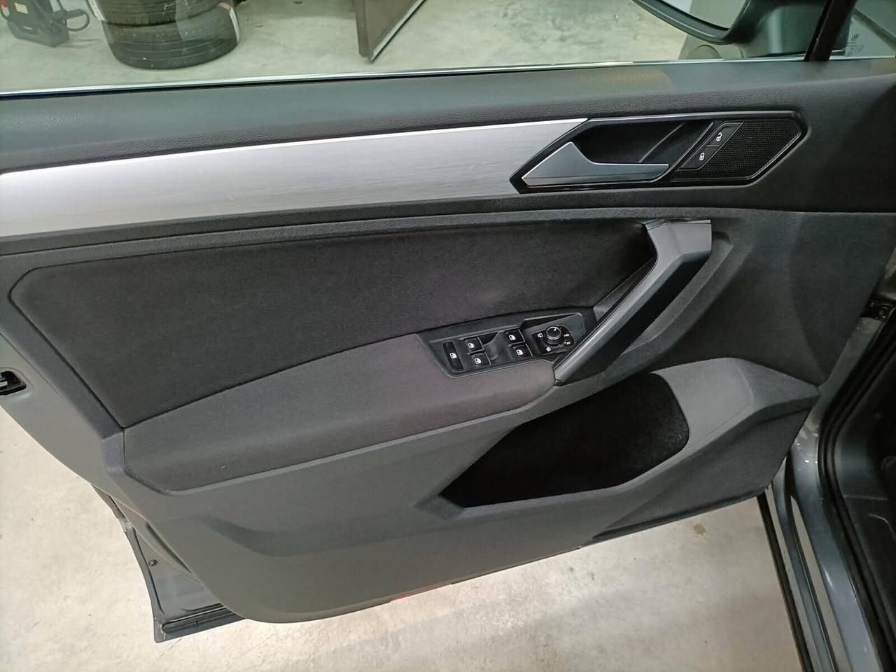 Volkswagen Tiguan 2.0 TDI SCR DSG Style BlueMotion Technology 03/2017