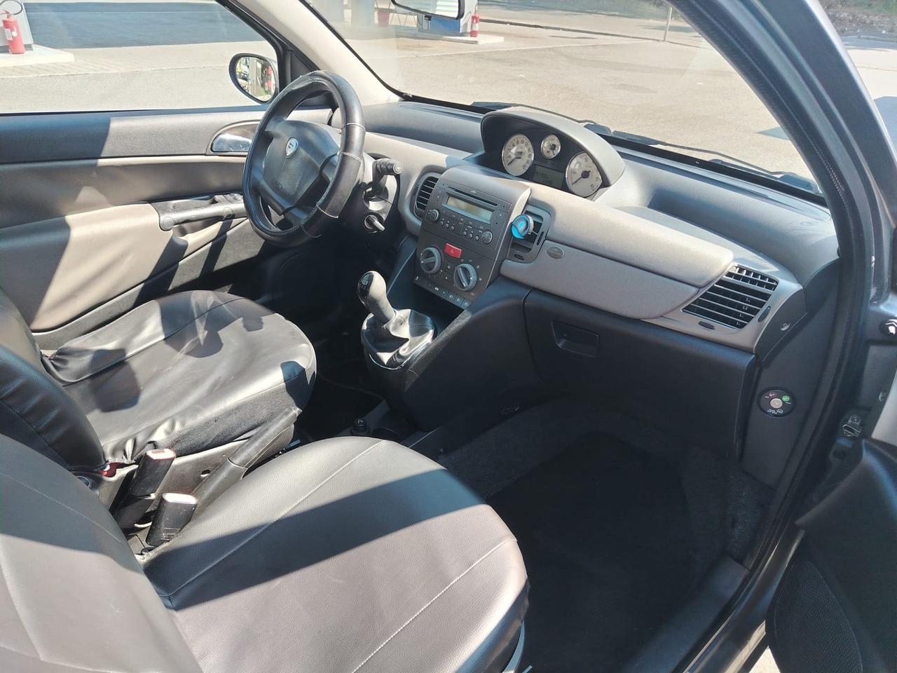 Lancia Ypsilon 1.3 Multijet 16V Platino