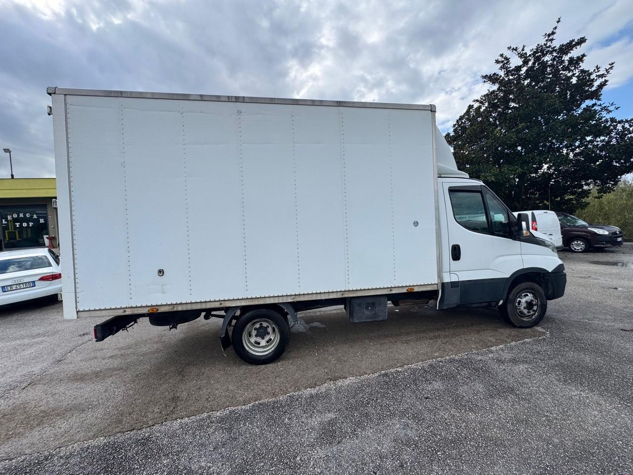 Iveco Daily 35S15 2.3 multijet patente b garantito