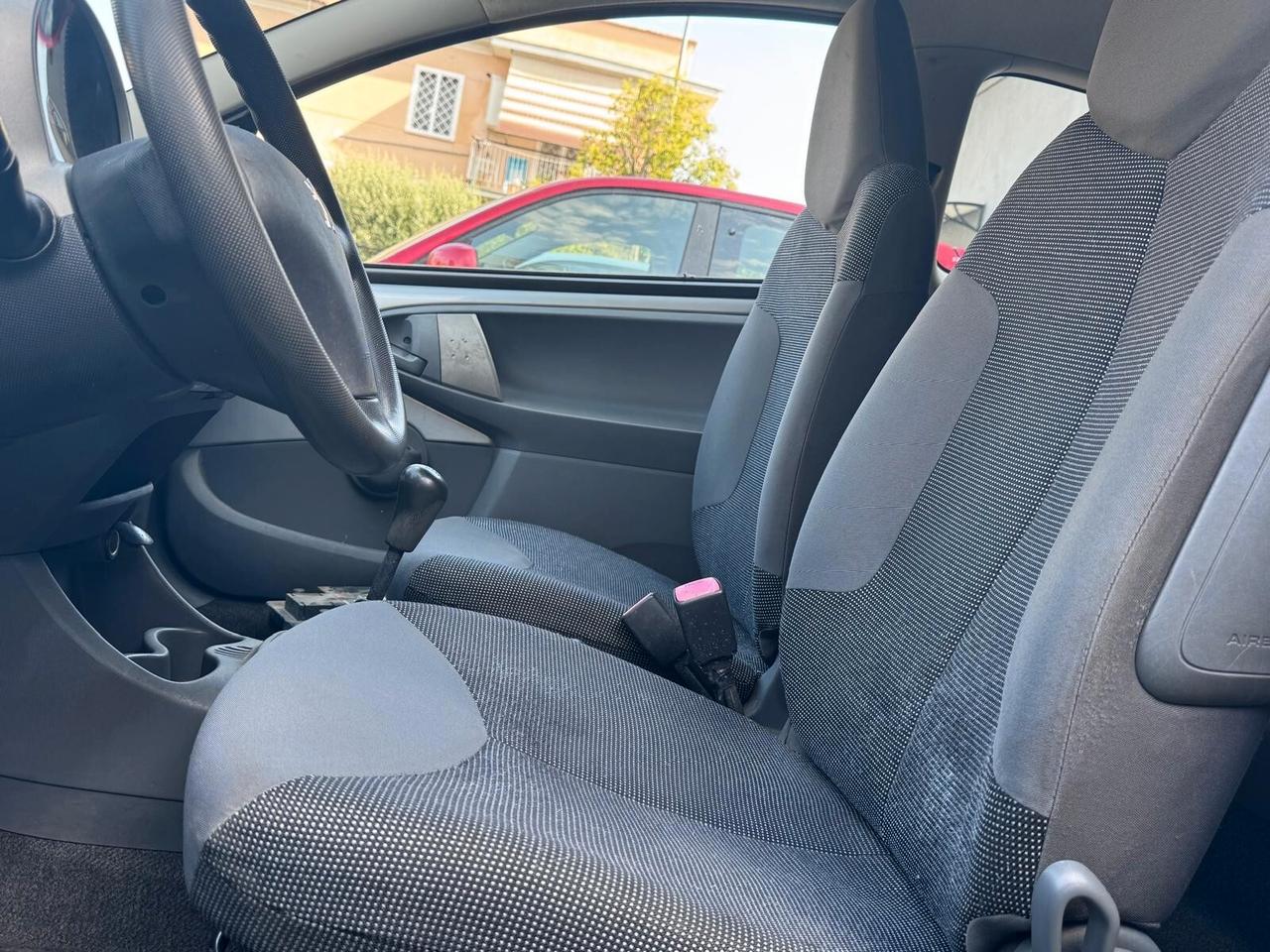 Peugeot 107 1.0 68CV NEOPATENTATI