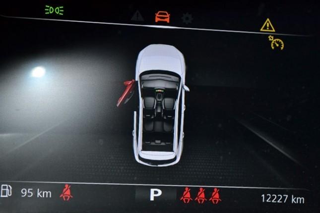 MG ZS - 1.5L 5MT LUXURY