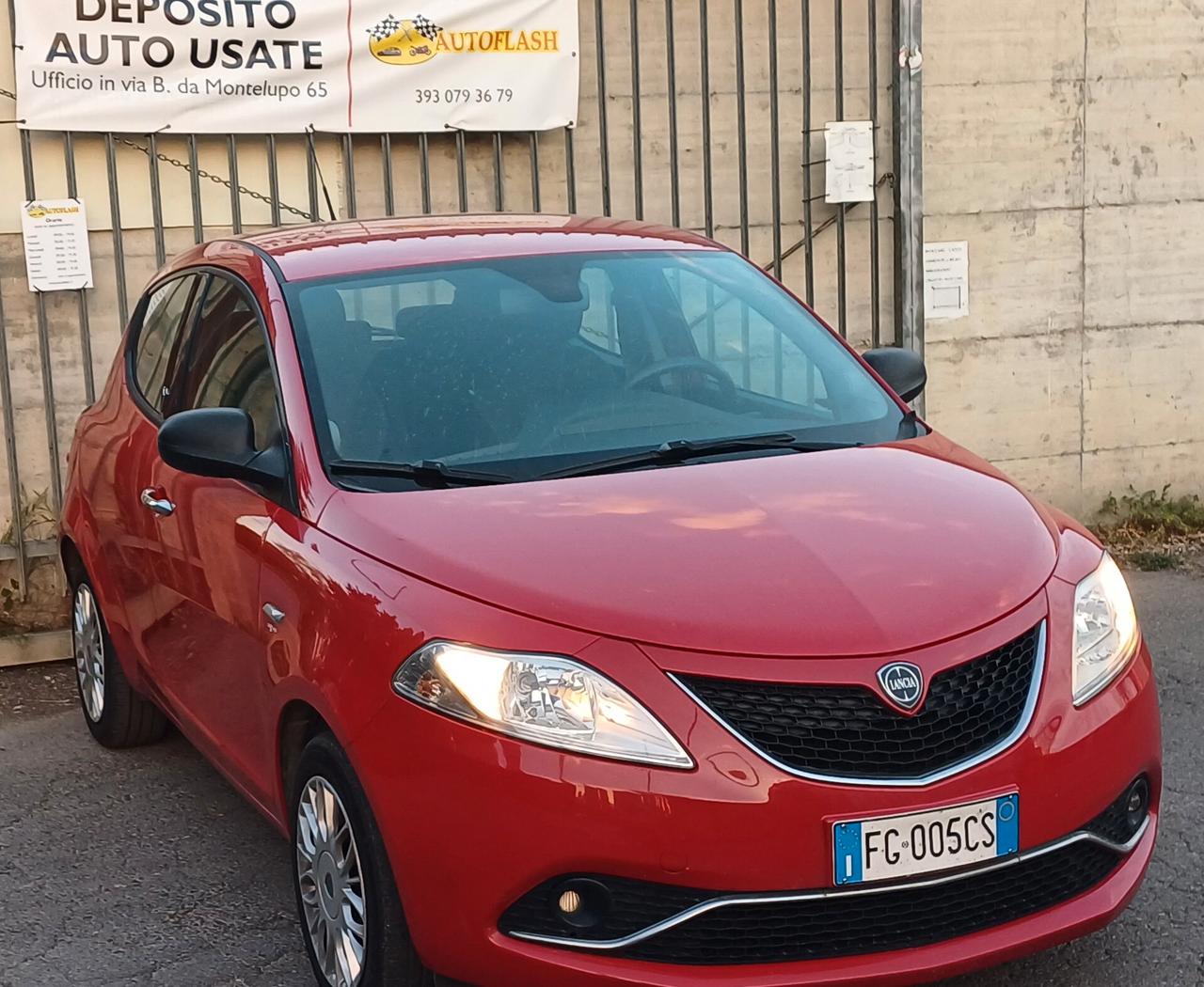 Lancia Ypsilon 1.3 MJT 95 CV 5 porte S&S Gold