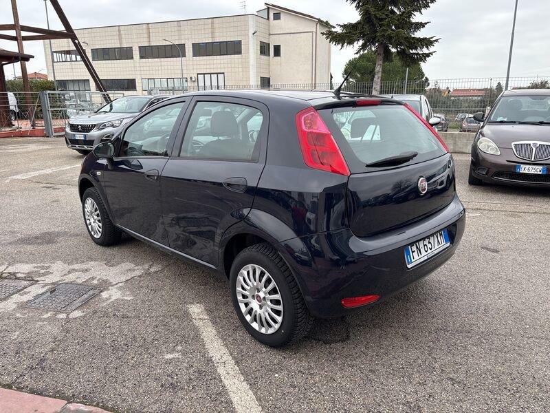 FIAT Punto 1.4 8V 5 porte Natural Power Street