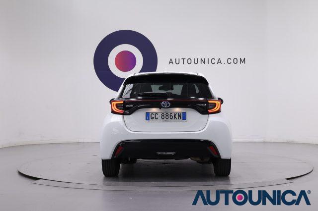 TOYOTA Yaris 1.5 HYBRID 5 PORTE LOUNGE FARI LED TETTO PANORAMA