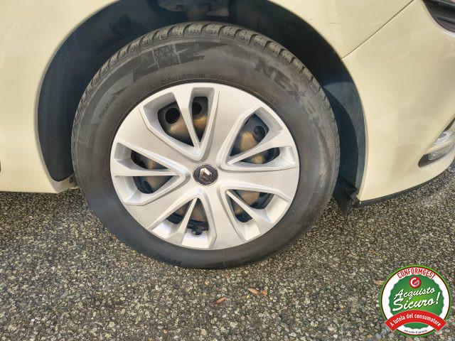 RENAULT Clio dCi 8V 75 CV Start&Stop 5 porte Energy Duel