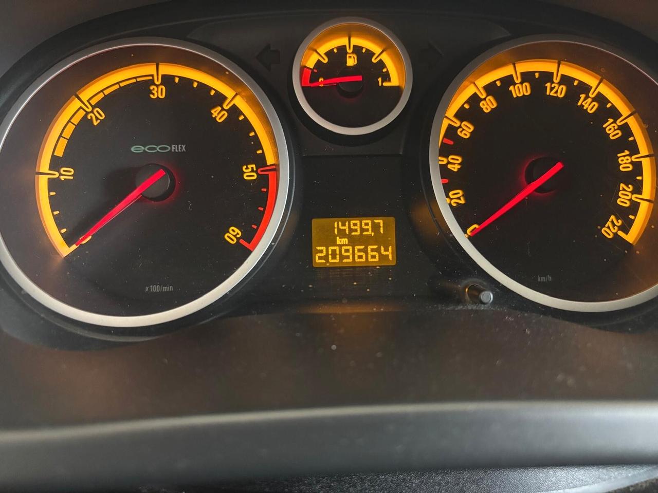 OPEL CORSA ANNO 2009 DS 1.3 MULTIJET 75 CV ADATTA NEOPATENTATI KM 200 MILA