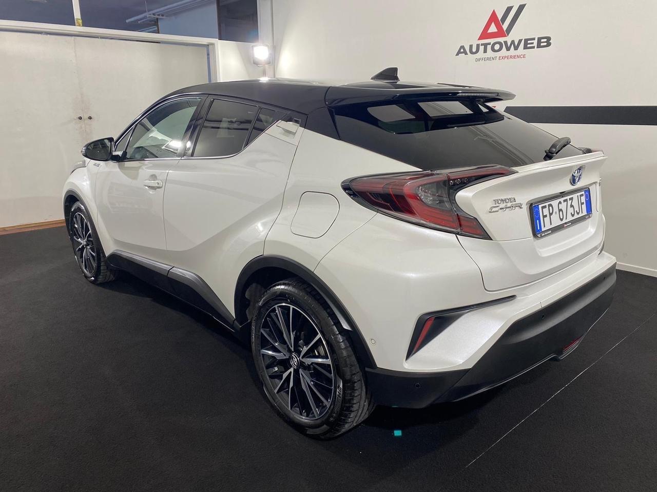 Toyota C-HR 1.8 Hybrid E-CVT * SOLO 64000 KM*