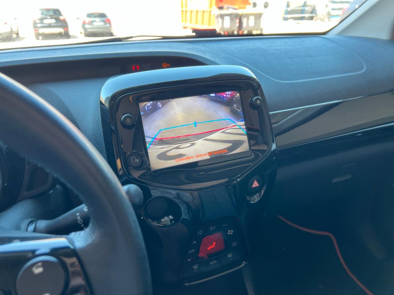 Toyota Aygo Connect 1.0 VVT-i 72 CV 5P. x-clusiv FULL