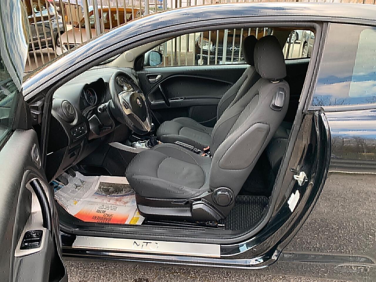 Alfa Romeo MiTo 1.3 JTDm 85 CV S&S Distinctive