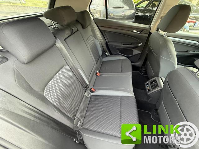 VOLKSWAGEN Golf 8 ACTIVE