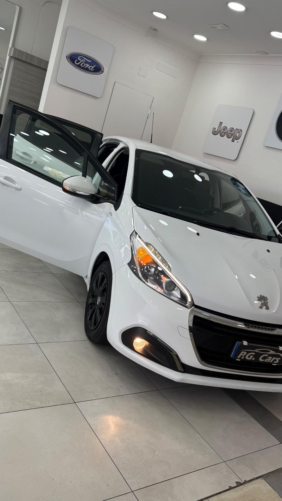 Peugeot 208 BlueHDi 75 5 porte Allure